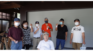 審査員_背腰担当.png
